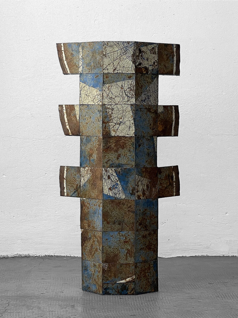 Fabio Zanino, Decostruzione XCV Totem, 2023