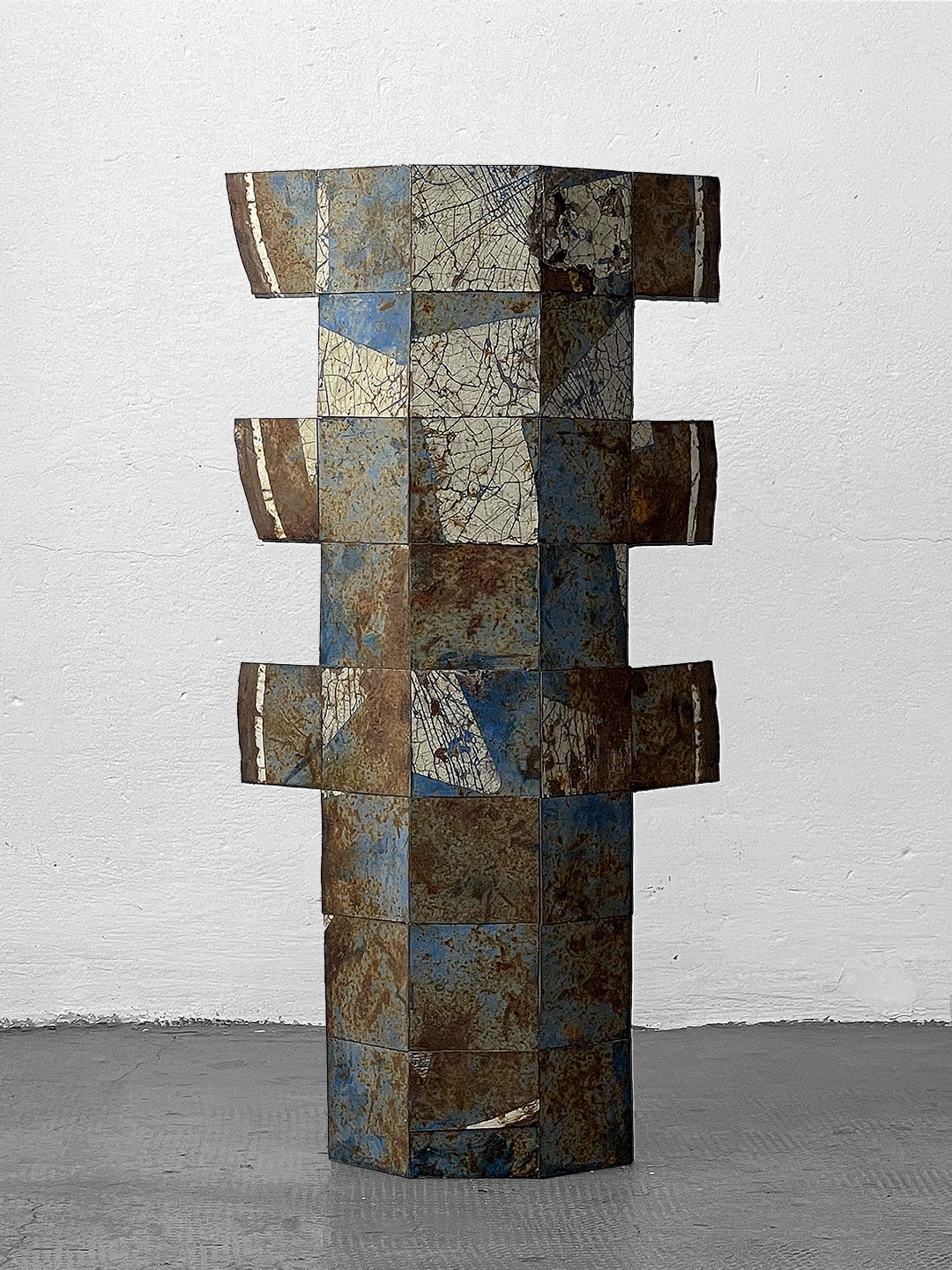 Fabio Zanino, Decostruzione XCV Totem, 2023